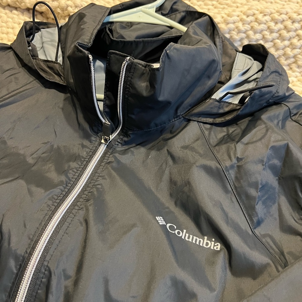 Columbia Windbreaker / Hooded Rain Jacket